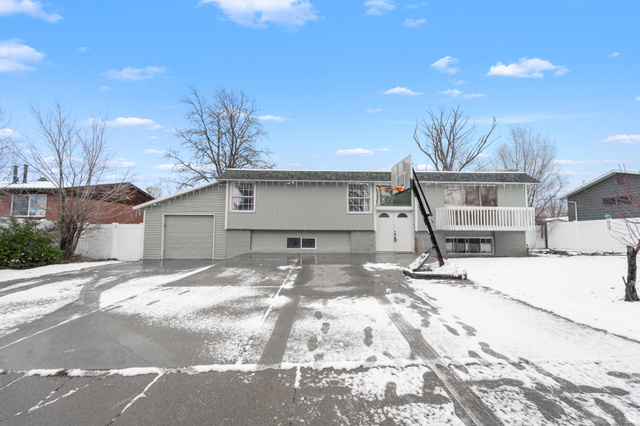 Main photo for 1371 E Sudbury Ave