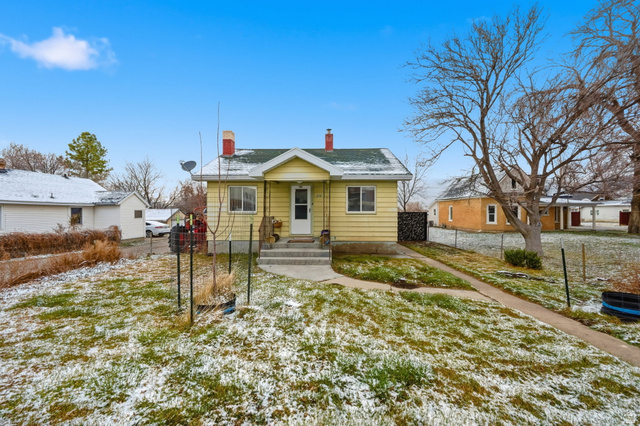 318 W Vine St
                     MLS #2130070