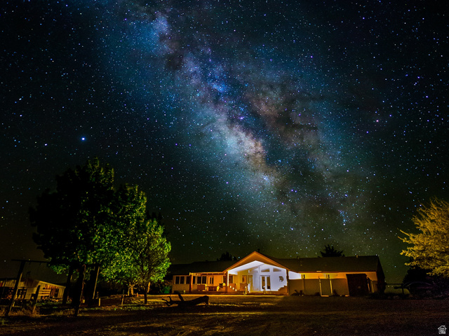 2416 N WAUNITA AVE, Kanab UT 84741