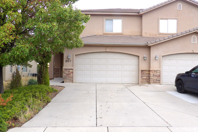 857 S 25 E
                     MLS #2130272