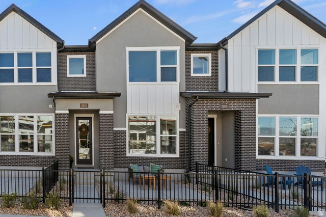 2893 S Malcolm Pl #9
                     MLS #2130324