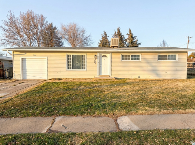 296 W 1550 N, Sunset UT 84015