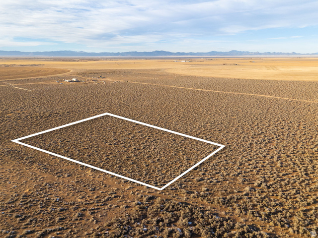 1427 E 950 N, Beryl UT 84714