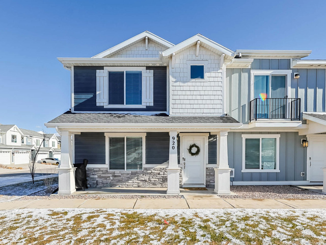 Main photo for 920 N Canvasback Dr