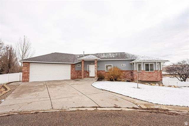 Main photo for 100  Mountain View Dr