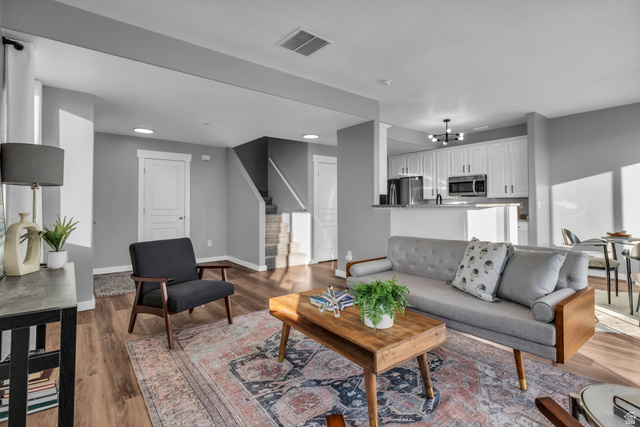 8459 S IVY GABLE DR, West Jordan UT 84081