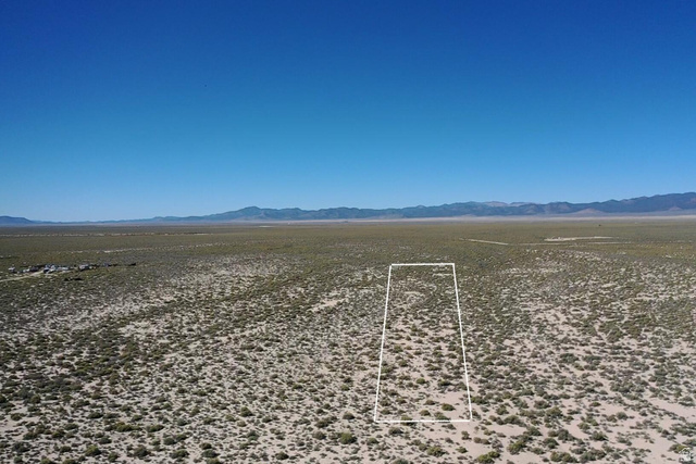 1725 W 8500 N, Beryl UT 84714