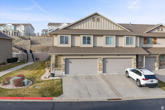 1827 E Whitetail Dr
                     MLS #2130886