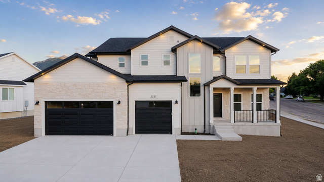 2237 E Parkside Cir
                     MLS #2130955