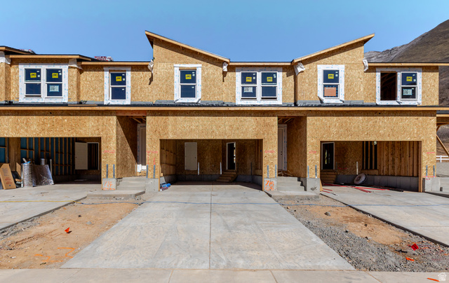 5291 S Acacia Dr #715
                     MLS #2130970