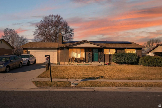 4314 S MIGNON DR, West Valley City UT 84120