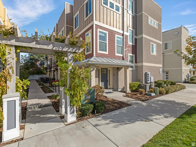 4731 S HILLHOUSE CV #101, Murray UT 84107