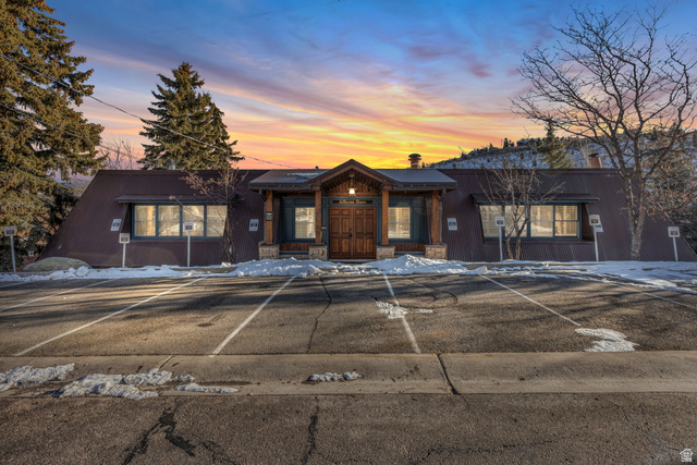 206  Park Ave #2
                     MLS #2131316