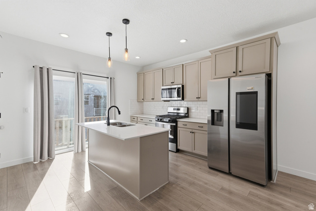 6647 W SKIP ROCK RD, South Jordan UT 84009