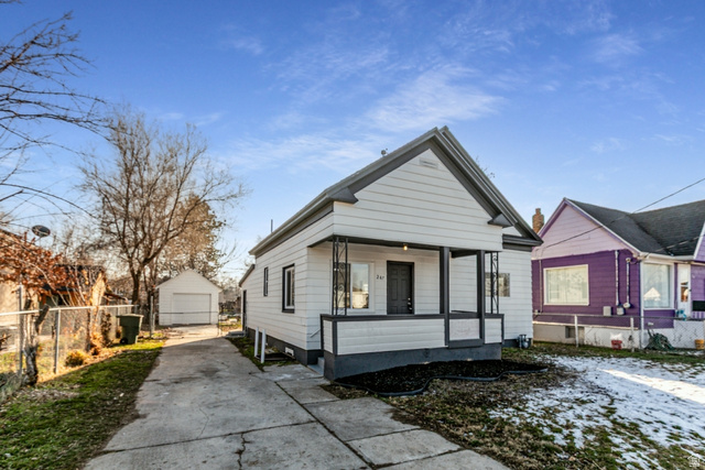 247 S Franklin
                     MLS #2131382