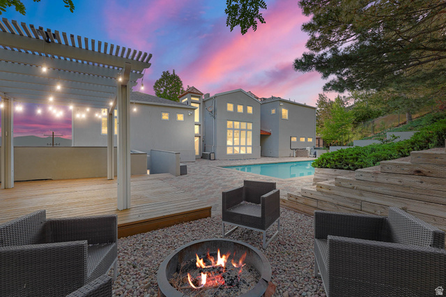 2093 S LAKELINE DR, Salt Lake City UT 84109