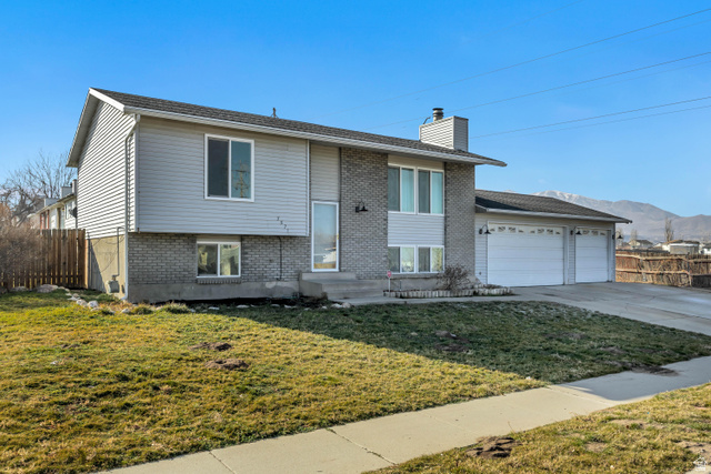 7571 W Adams Rd
                     MLS #2131458