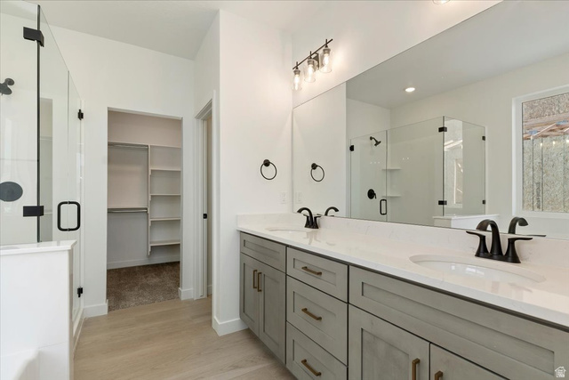 1538 E Livi Ln. Ln 8