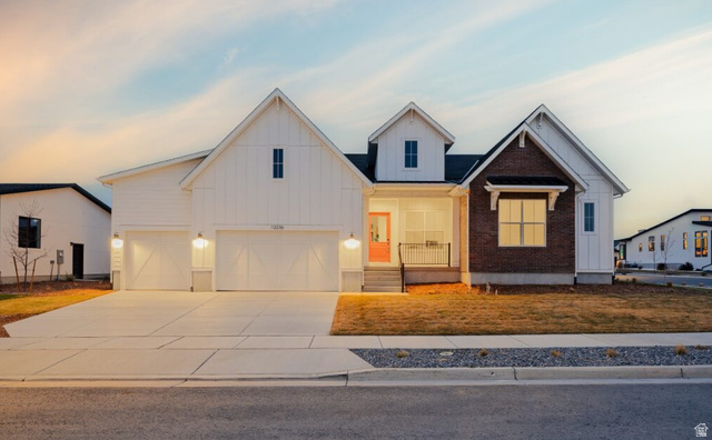 12236 S TUFF CANYON CV #812, Herriman UT 84096