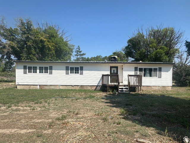 Main photo for 185 E Main St