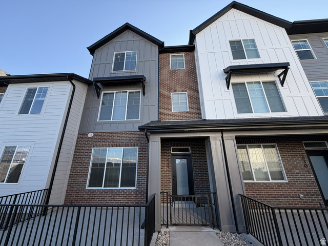 Main photo for 828 W Ivywell Ln #220