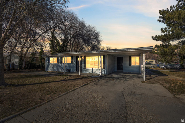 2878 W Lemay Ave
                     MLS #2131982