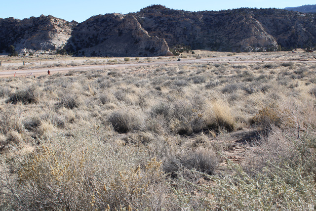 140 E TEASDALE RD, Teasdale UT 84773