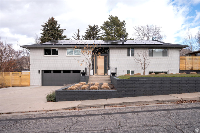 2879 E Millicent Dr
                     MLS #2132348