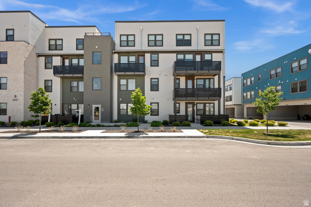 Main photo for 5227 W Reventon Dr #b201