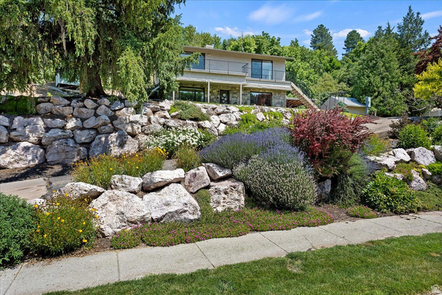 2391 KAYS CREEK DR, Layton UT 84040