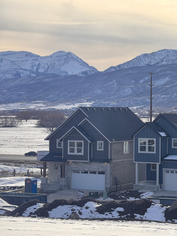 2021  High Uintas Ln #106
                     MLS #2132798