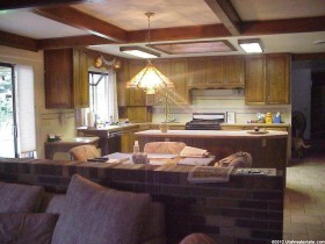 554 Edindrew Cir, Murray, UT 84107 — photo 2