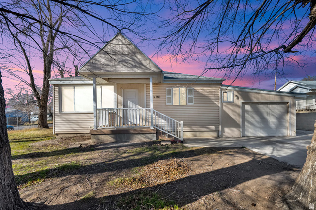 1594 W Sunset Ave
                     MLS #2133208