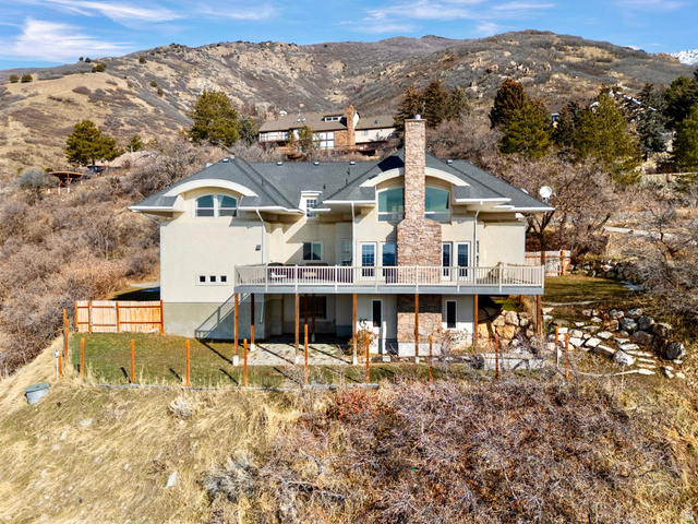2921 E MELANIE LN, Ogden UT 84403