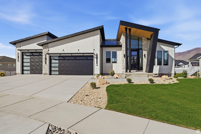 118 W Morning Glory Cir
                     MLS #2133347