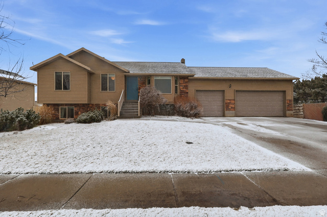 496 S 3rd
                     MLS #2133676