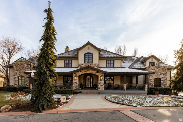 986 E WHEELER FARM CV, Salt Lake City UT 84121