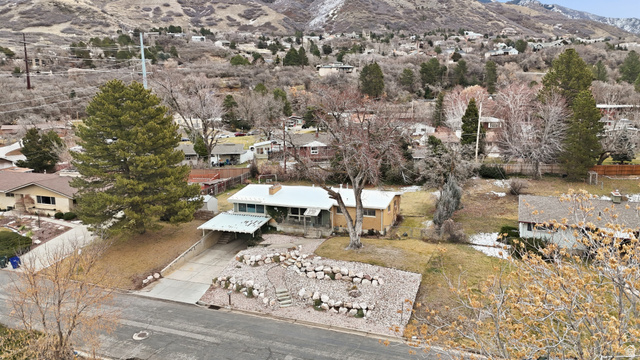 4102  Edgehill Dr
                     MLS #2133841