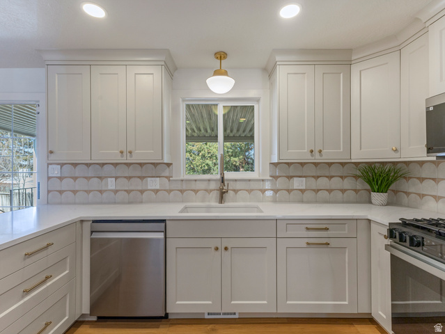 Main photo for 2095 E Rolling Knolls Way