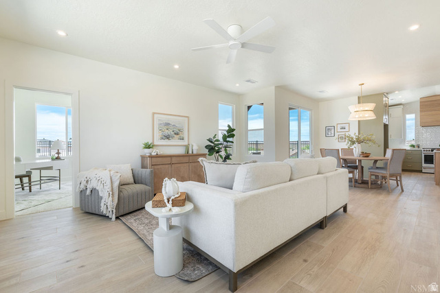 2914 E Chapman Cir
                     MLS #2134332