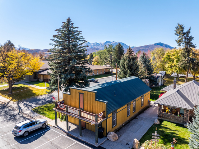 237 S 7400 E, Huntsville, UT 84317 — photo 3