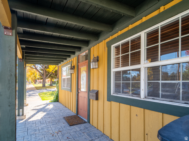 237 S 7400 E, Huntsville, UT 84317 — photo 8