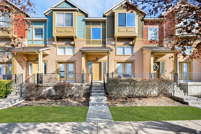 Main photo for 864 N Farmington Xing