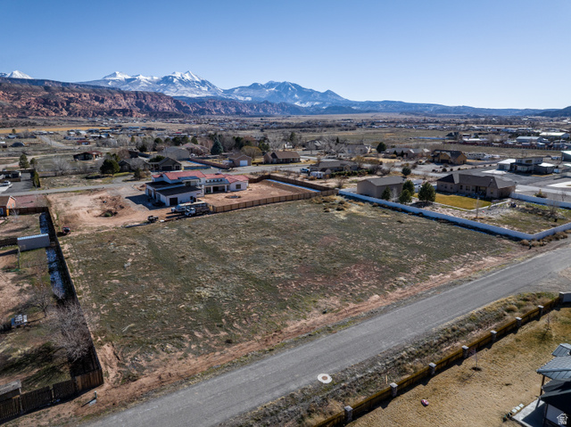 4690  LUNA CIR, Moab UT 84532