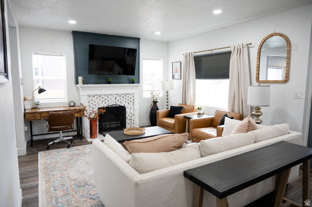 713 E Kensington Ave
                     MLS #2134933