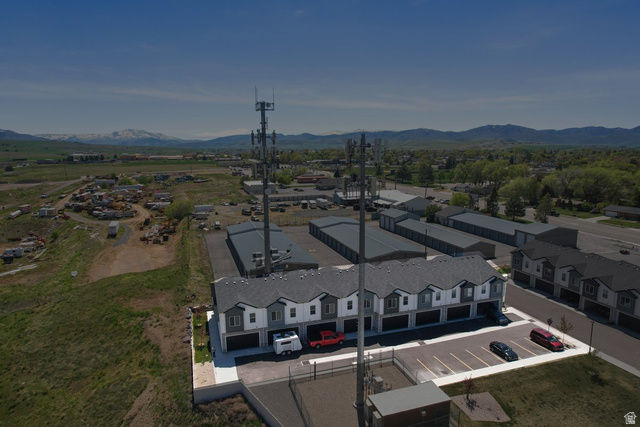 858 E 250 N, Hyrum UT 84319