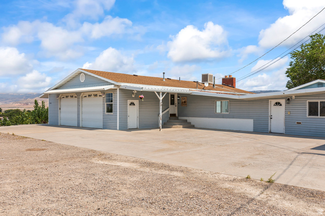 225 S 300 W, Redmond UT 84652