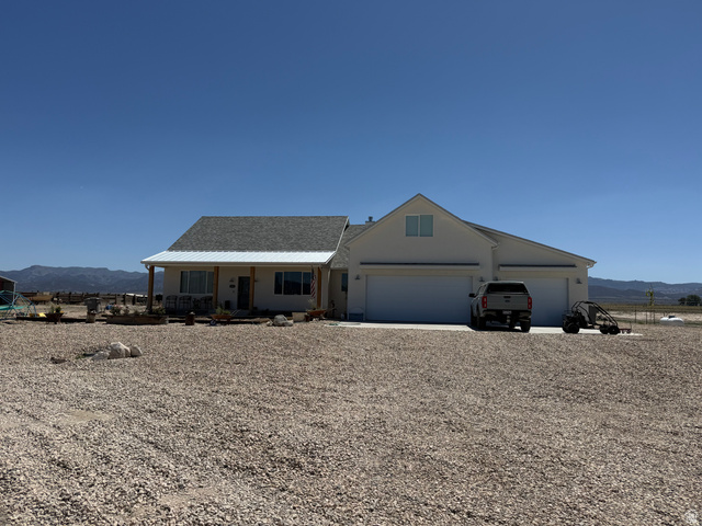 Main photo for 3550 N Riverlane Rd