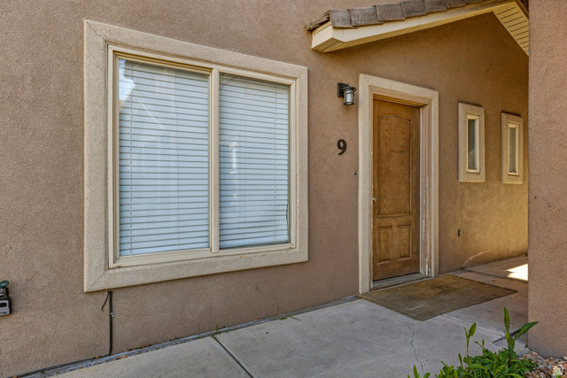 18 N 300 E #9, Washington UT 84780