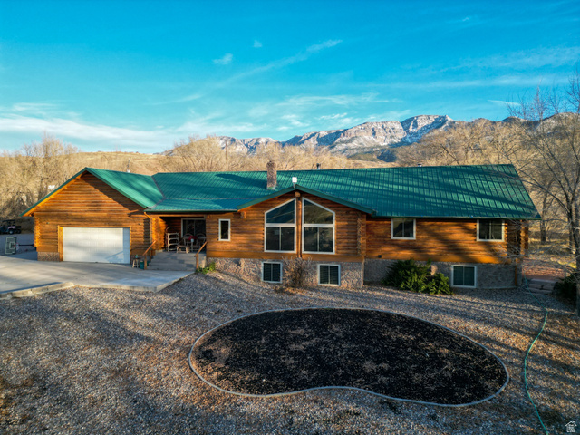 986 E 2290 N
                     MLS #2135412